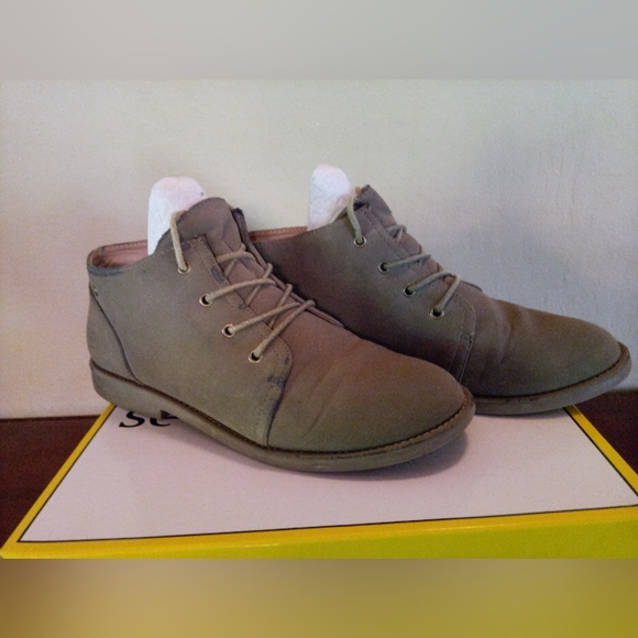 Seven Dials Malise Booties Boots Chukka Desert Boots Size 9.5 Sage Green Gray - Picture 2 of 8